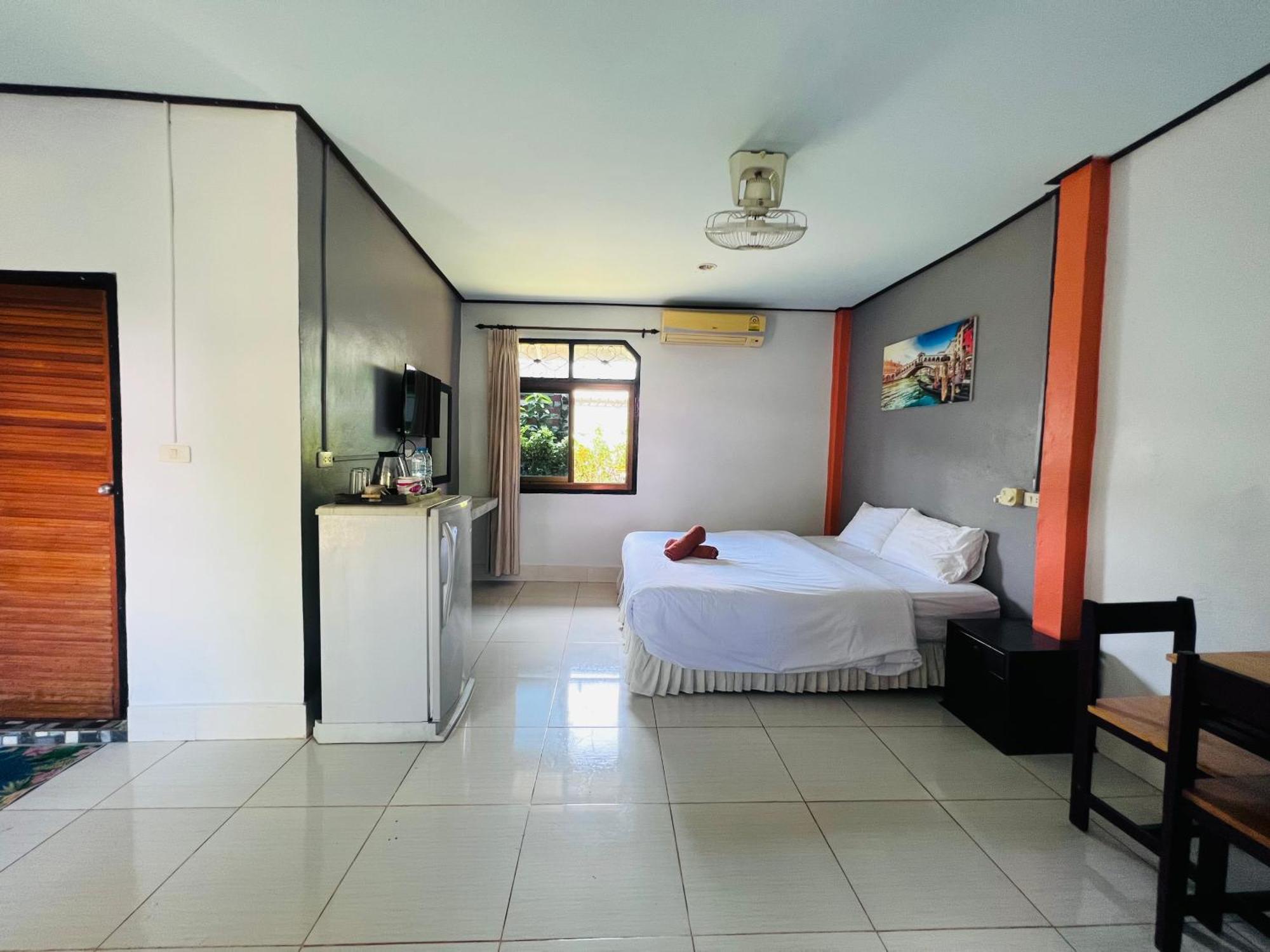 Prukrom Lanta Guesthouse Ko Lanta Esterno foto