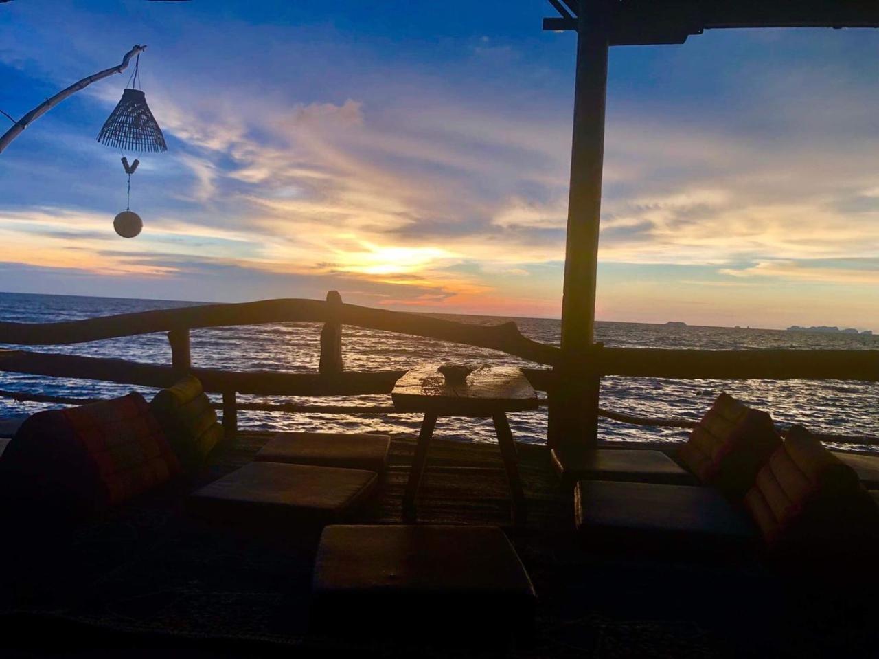Prukrom Lanta Guesthouse Ko Lanta Esterno foto