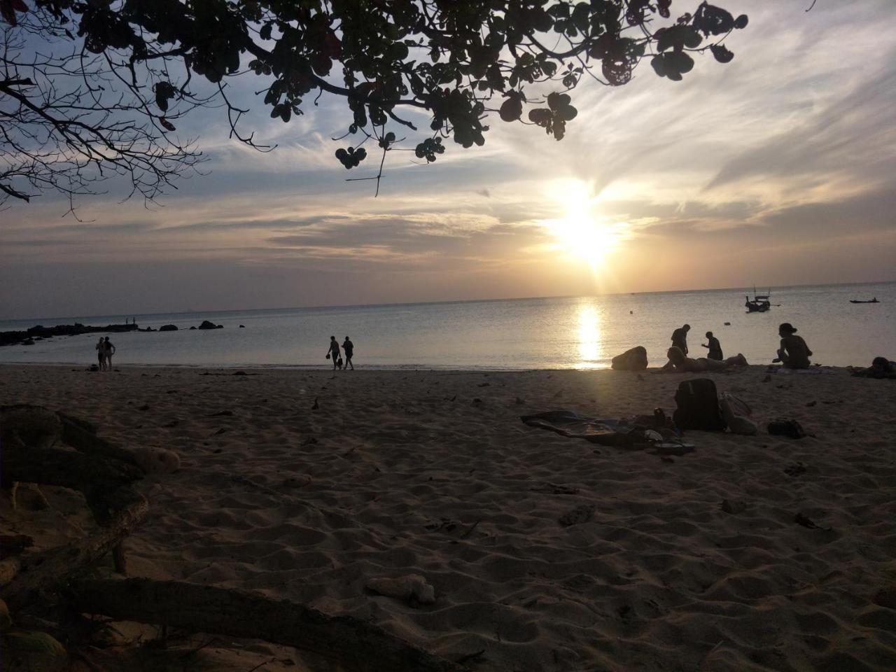 Prukrom Lanta Guesthouse Ko Lanta Esterno foto